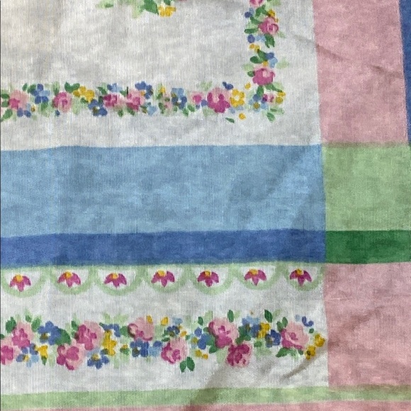 VNTG Pastel Pink and Blue Floral Square Scarf with Elegant Design - Picture 4 of 5